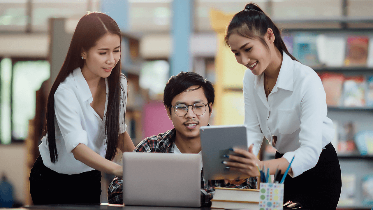 Peluang Bisnis Mahasiswa 2026: Strategi Membangun Startup dari Bangku Kuliah